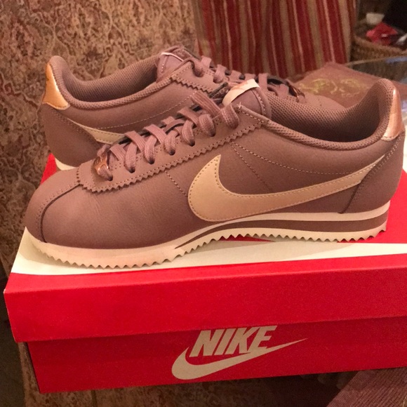 nike cortez metallic red bronze